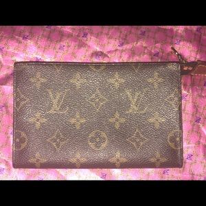 Authentic LouisVuitton Small makeup case,wallet.